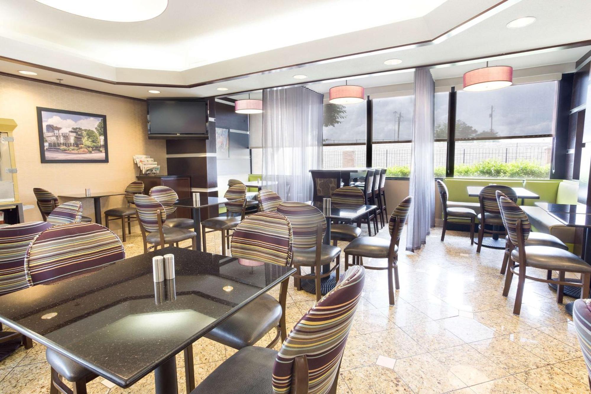 Drury Inn & Suites Atlanta Морроу Екстер'єр фото