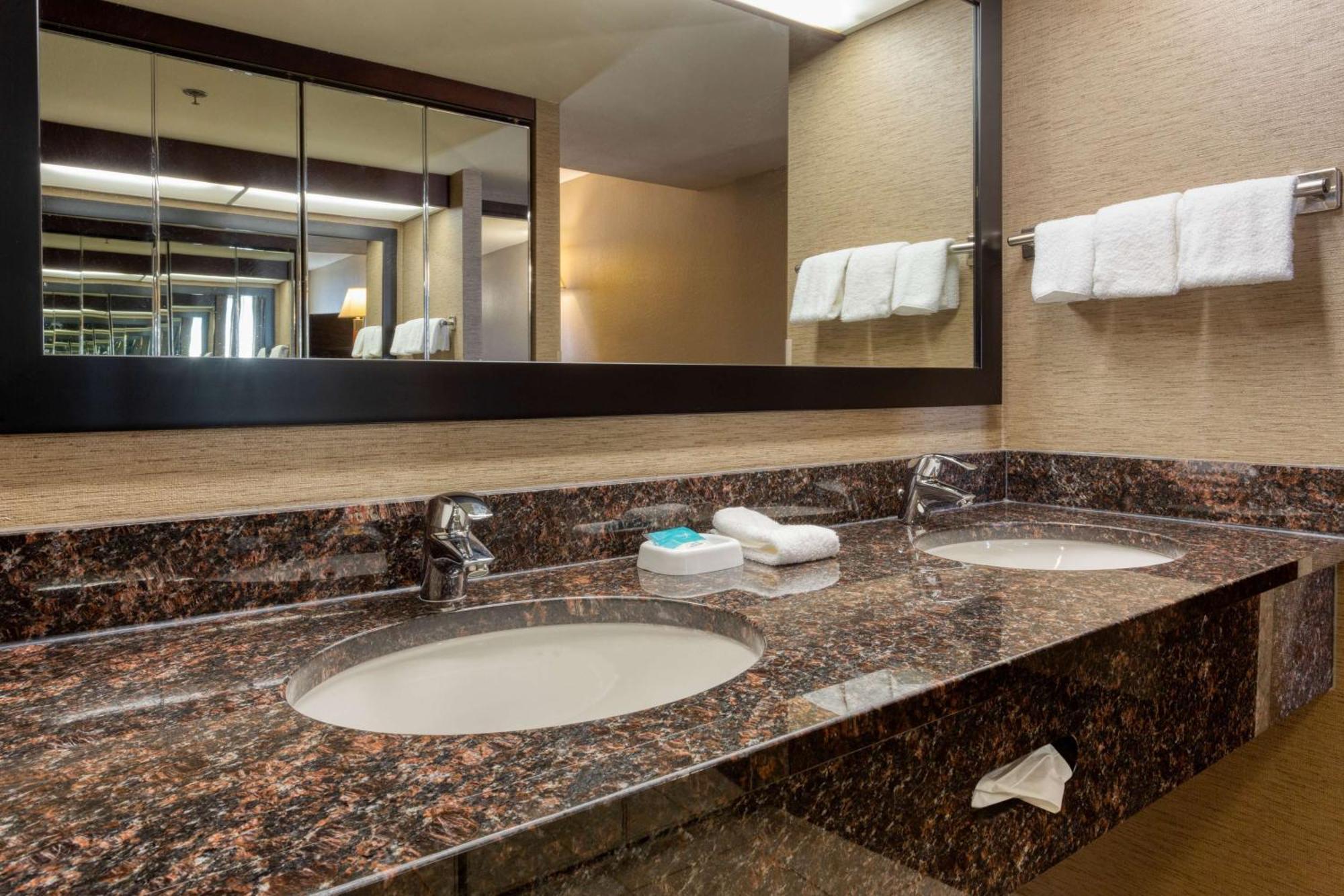 Drury Inn & Suites Atlanta Морроу Екстер'єр фото